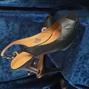 Nine West black mat stiletto with slight texture